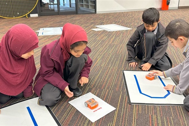 Year 2 Robotics Incursion