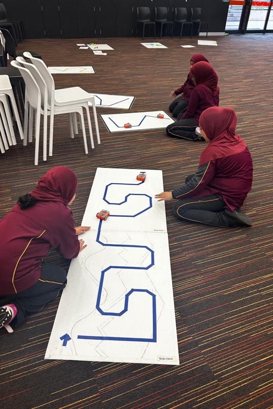 Year 2 Robotics Incursion