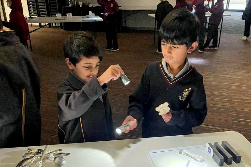 Year 2 Science Incursion: Sound and Light