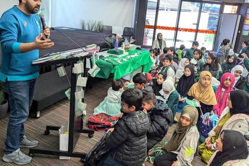 Urdu Class Celebrates Pakistan's Independence Day