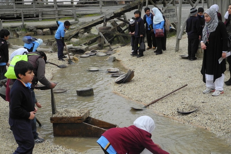 Year 3 students visiting Sovereign Hill