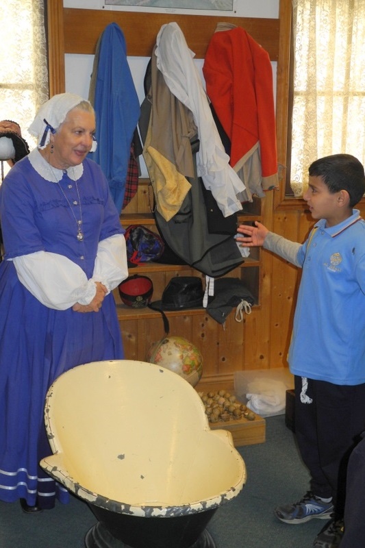 Year 3 students visiting Sovereign Hill