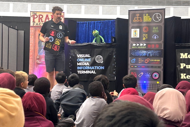 Year 1 and 2 Incursion: Cyber Safety Puppet Show