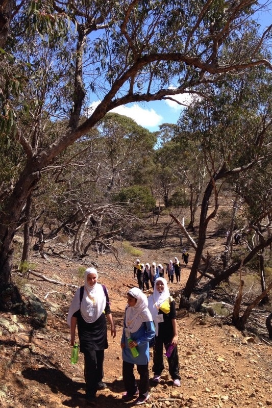 Senior Girls: Werribee Gorge Hiking Experience