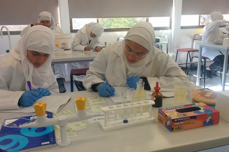 Year 7 Girls: A Journey through Science World