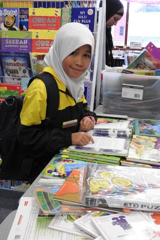 Ali Gator Islamic Book Fair