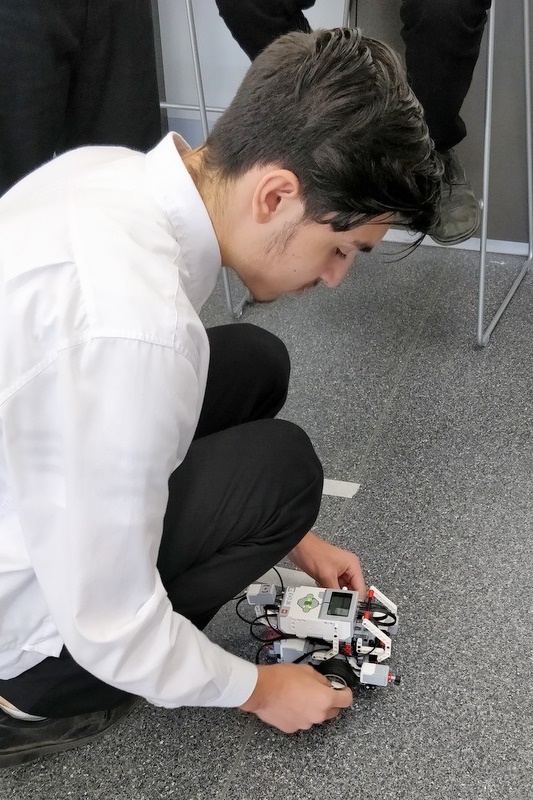 Robotics at Al Siraat