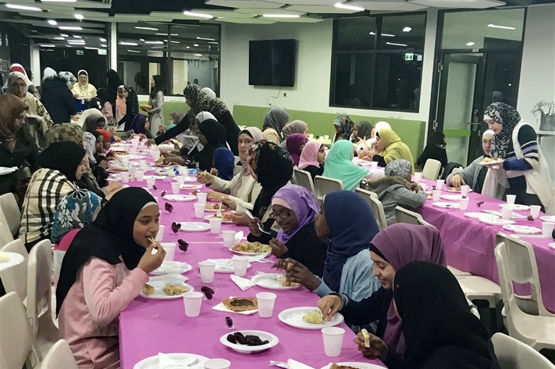 Years 5-6 Girls: Mother and Daughter Iftar