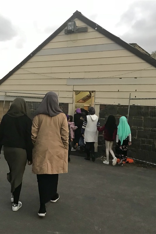 Years 5-6 Girls: Mother and Daughter Iftar