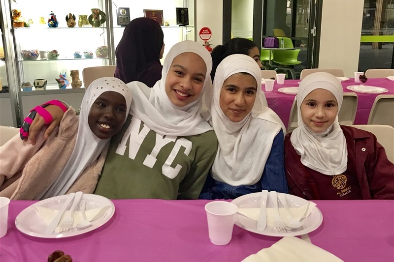 Years 5-6 Girls: Mother and Daughter Iftar