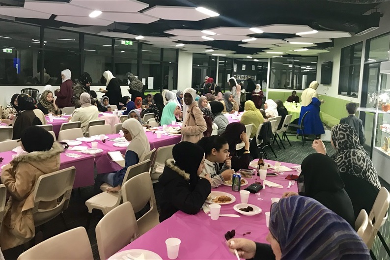 Years 5-6 Girls: Mother and Daughter Iftar