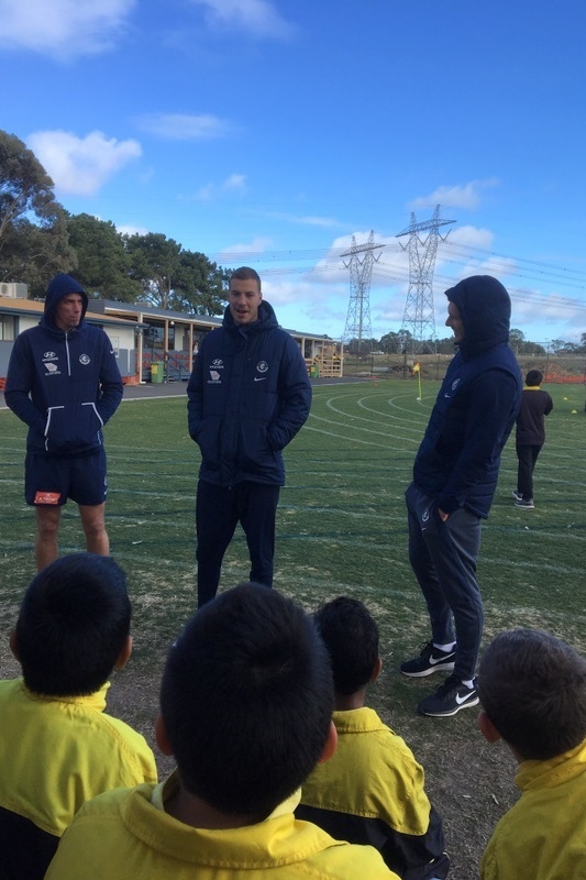 Carlton FC Players Visit Al Siraat