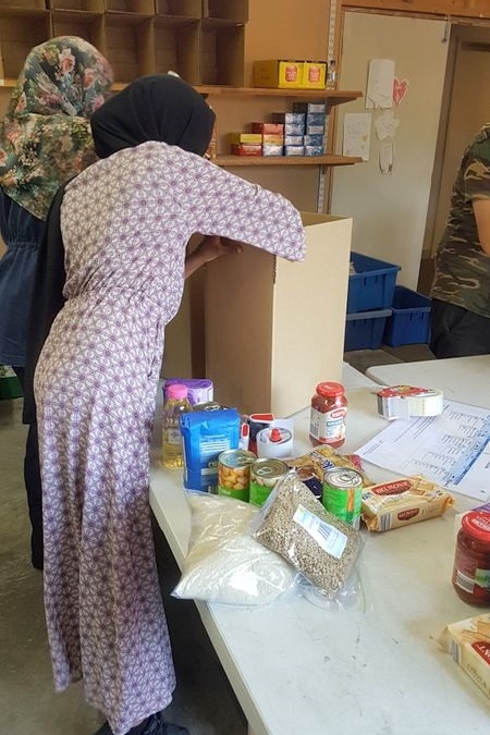 SRC Girls Volunteering for Halal Food Bank