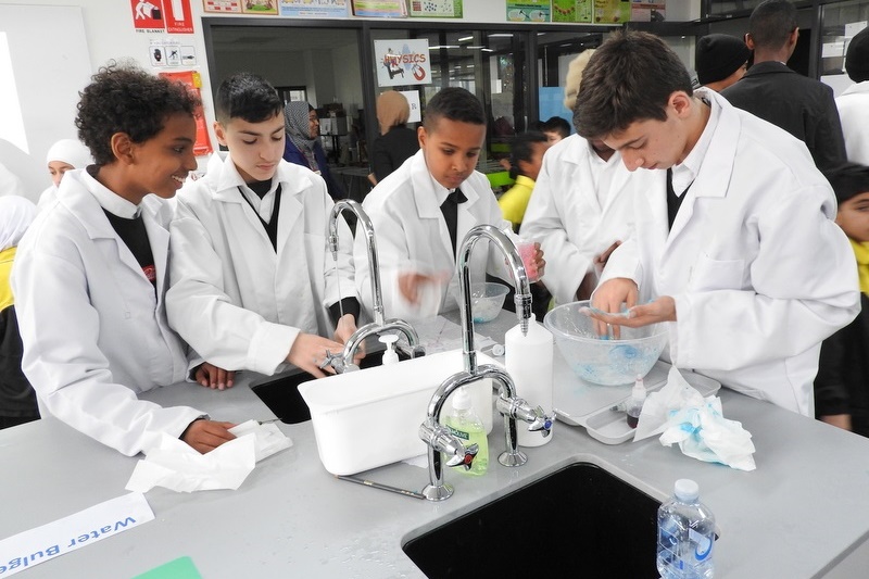 Students Celebrating Science Week