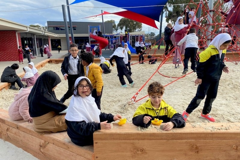 New sandpit and play area now complete