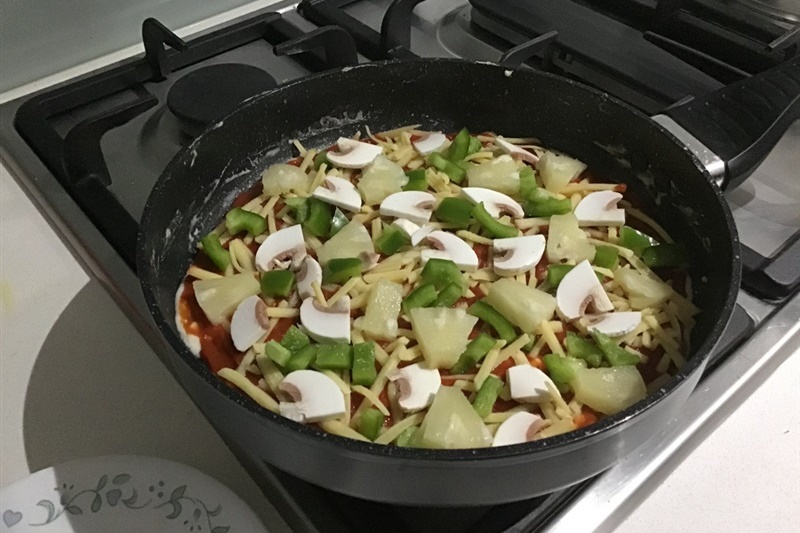 Food Technology Online: Pan Pizza Making