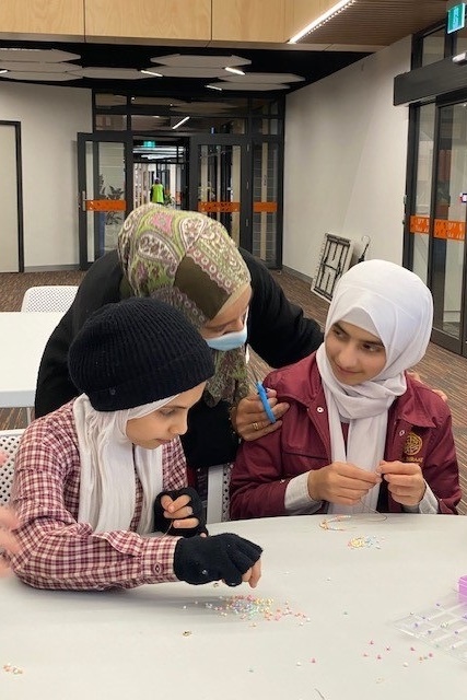 Primary Lunch Time Club: Jewellery Making