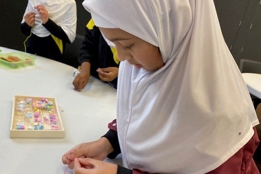 Primary Lunch Time Club: Jewellery Making