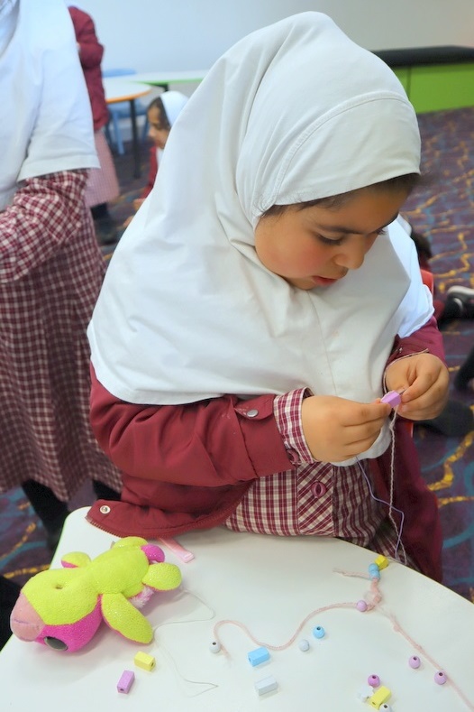 Primary Lunch Time Club: Jewellery Making