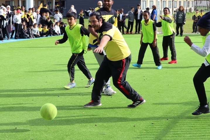 Soccer: Teachers vs Year 6 Students