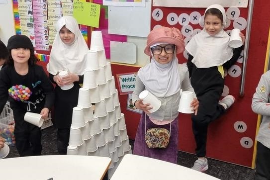 Year 1s celebrating their 100th Day of School