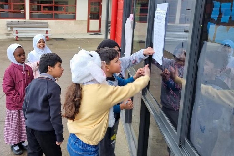 Year 1s celebrating their 100th Day of School