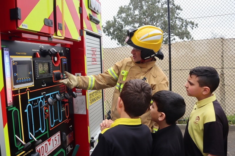 Year 3 Arabic: Firefighters visit