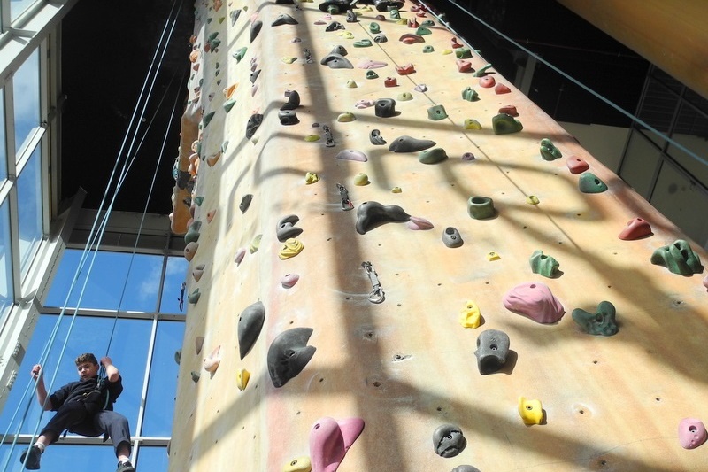 Secondary SRC: Team Building Indoor Climbing