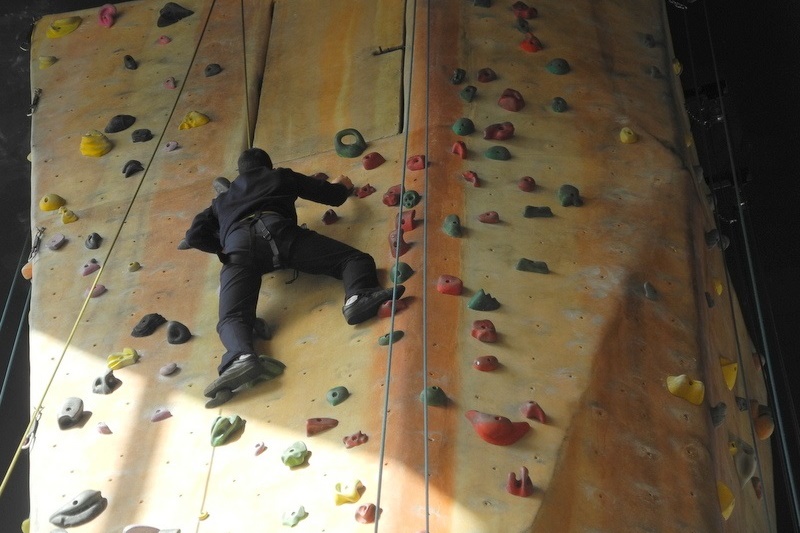 Secondary SRC: Team Building Indoor Climbing