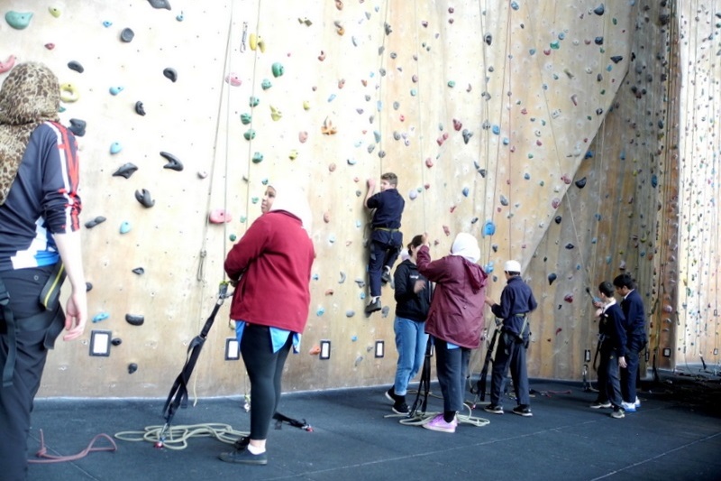 Secondary SRC: Team Building Indoor Climbing