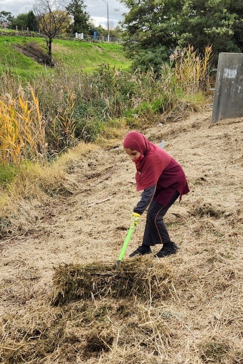 Environmental Student Leadership: Lalor Landcare