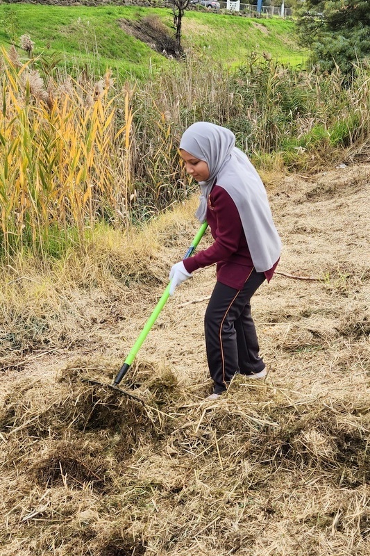 Environmental Student Leadership: Lalor Landcare