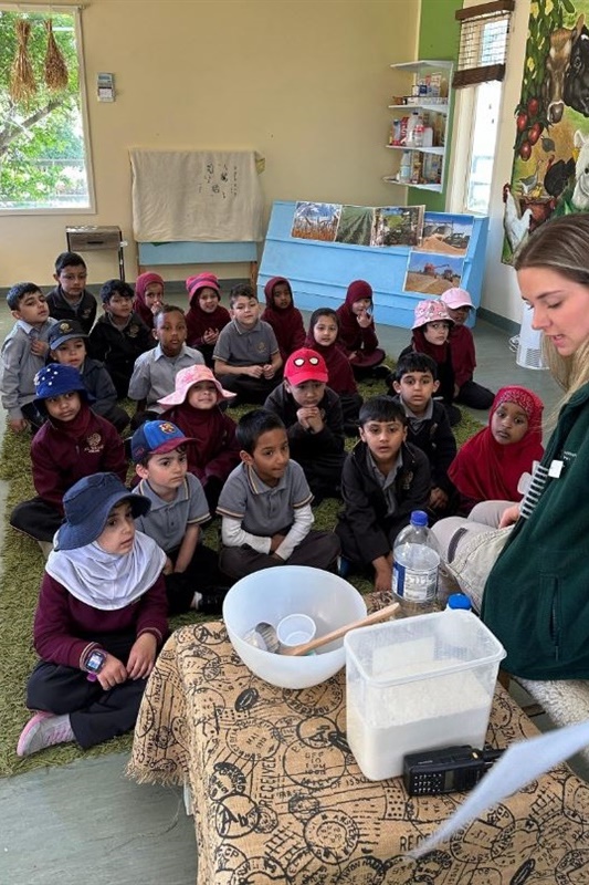 Foundation Excursion to Bundoora Farm