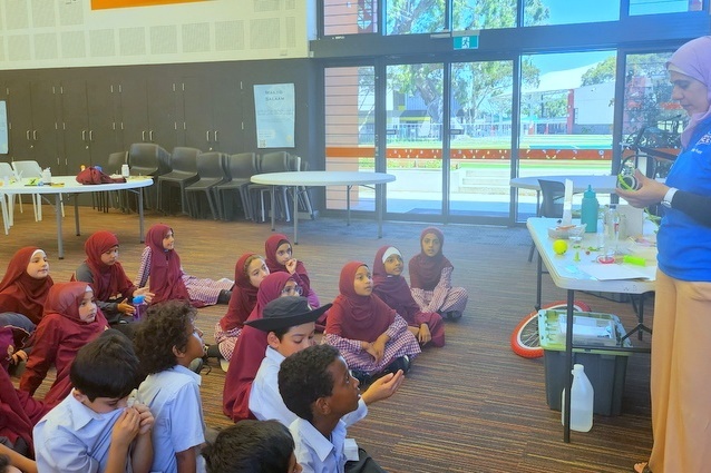 Year 4 Science Incursion: Mad about Science